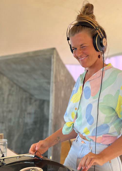 djane-caren-becker-queerfestival-insel-ruegen-2023 | Inselzeitung Rügen
